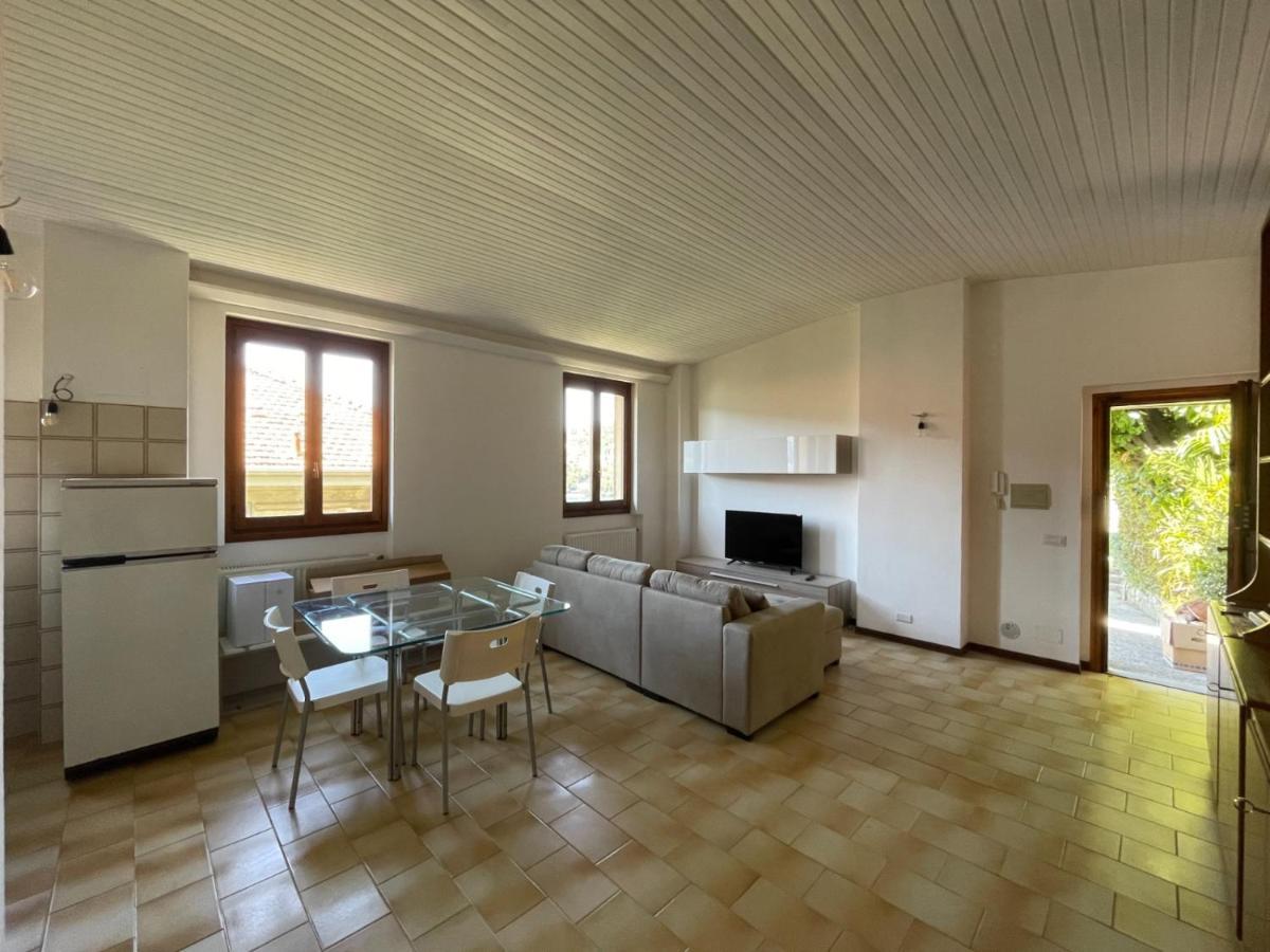 דירות קומו La Cascina Vista Lago מראה חיצוני תמונה